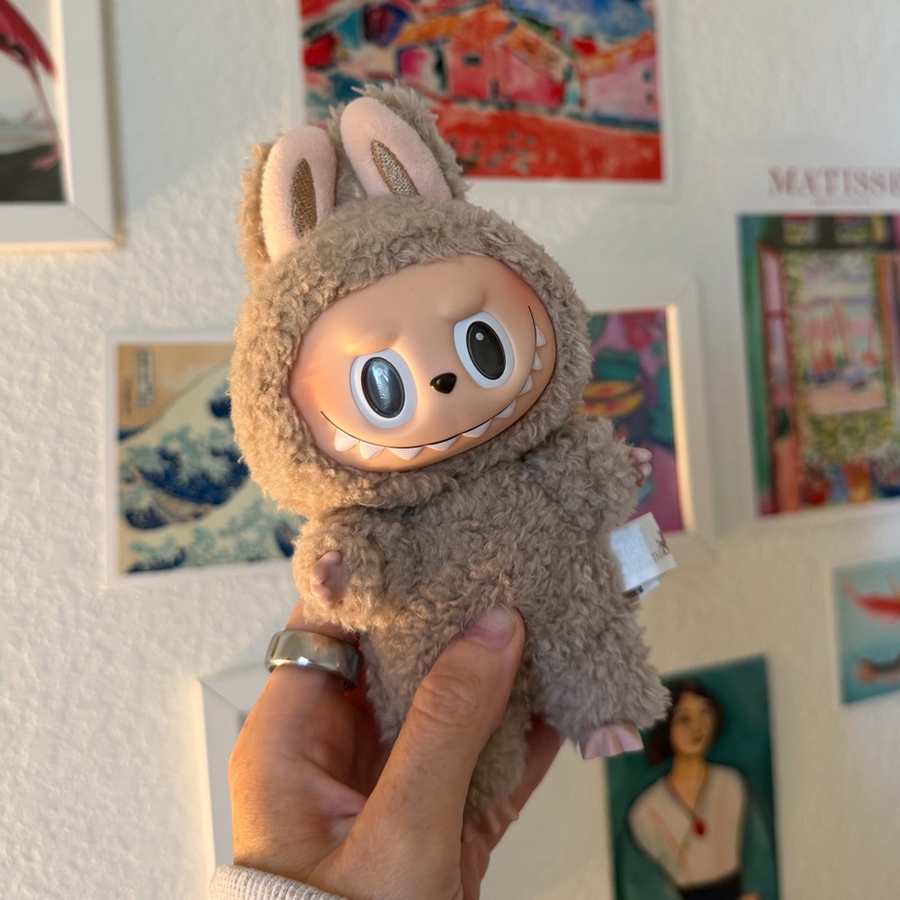 Labubu Exciting Macaron - toffee